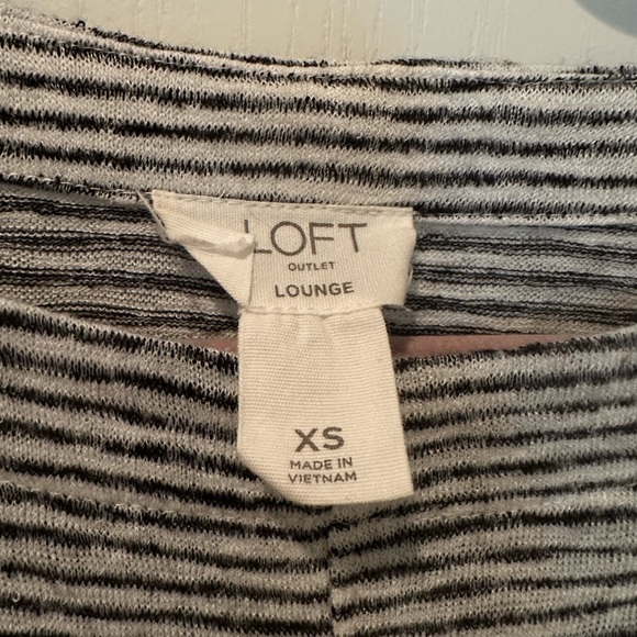 Knot-Front Striped Gray Top - Picture 2 of 3